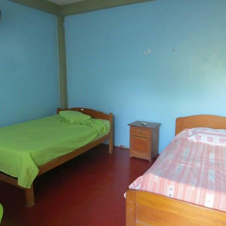 Tambopata Hostel Bambu Puerto Maldonado Bagian luar foto